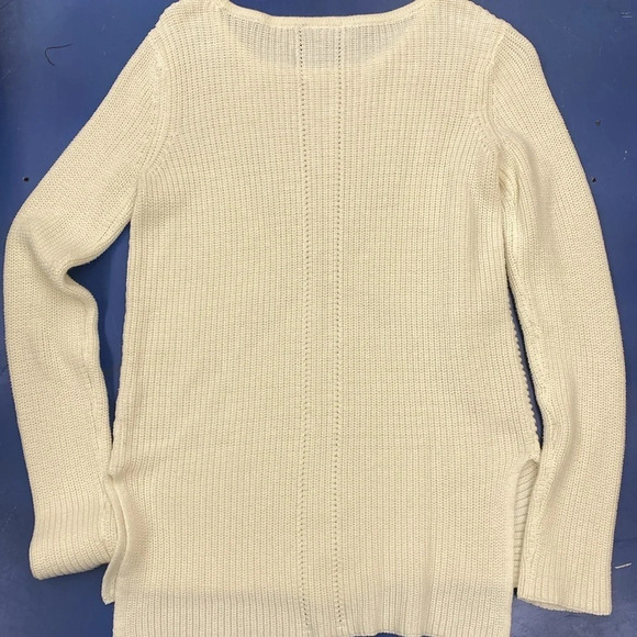A.N.A. A New Approach Crème Colored Lightweight Sweater - Picture 6 of 9